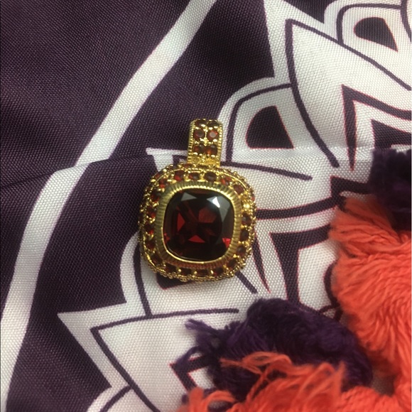 925 Silver Gold Plated Garnet CZ Pendant Ring Set - Picture 3 of 16